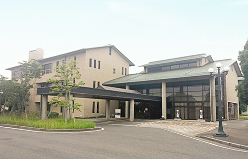 蓮田市で葬儀・葬式・家族葬をお探しなら小さな森の家  蓮田市役所 市役所国保年金課のイメージ画像