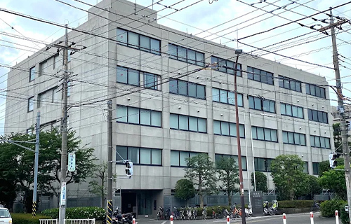 相模原市で葬儀・葬式・家族葬をお探しなら小さな森の家 横浜地方法務局 相模原支局のイメージ画像