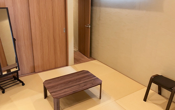 大安寺の内観写真