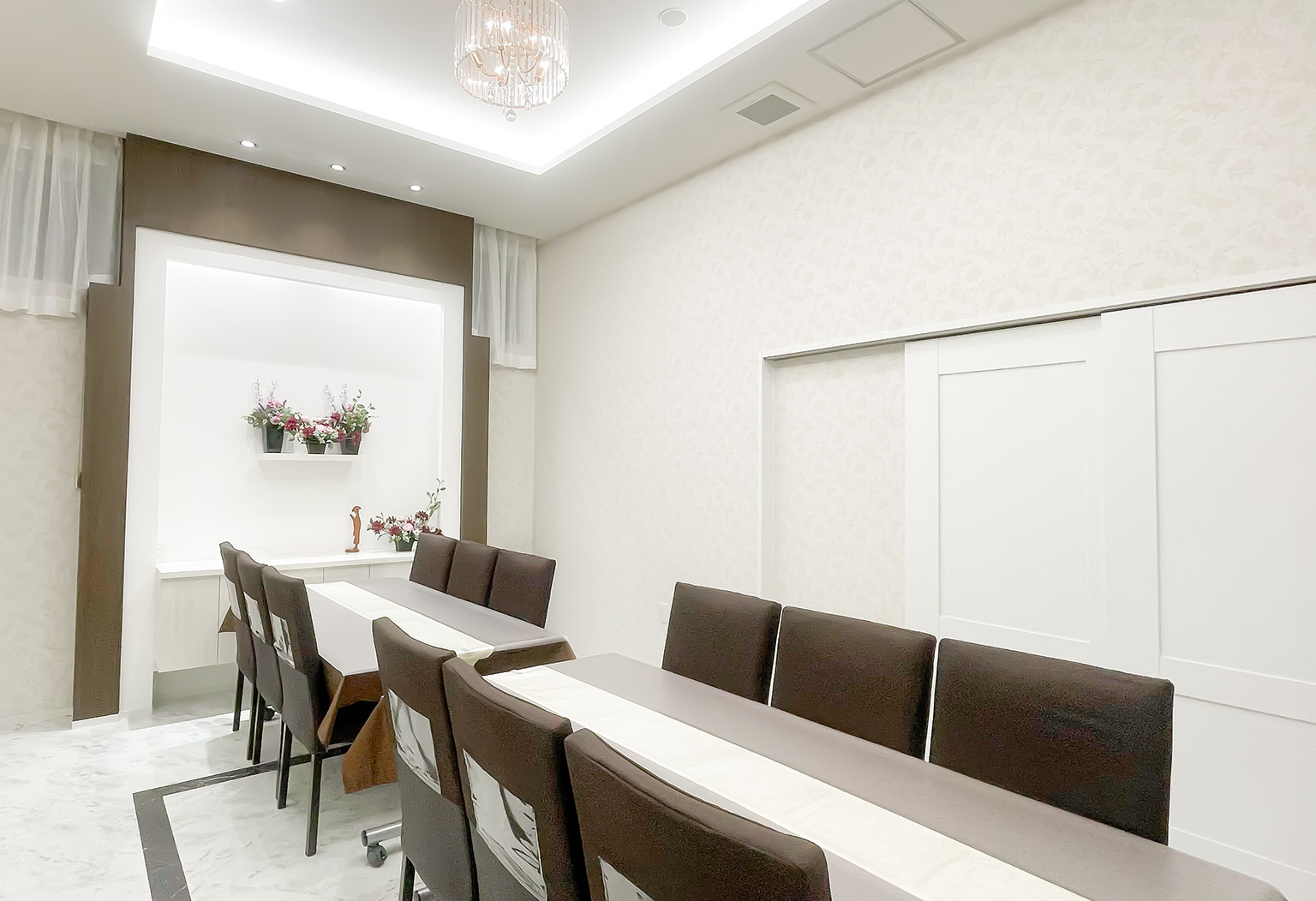 大阪で葬儀・葬式・家族葬をお探しなら家族葬 メモリーハウス 尼崎武庫之荘の式場ギャラリー