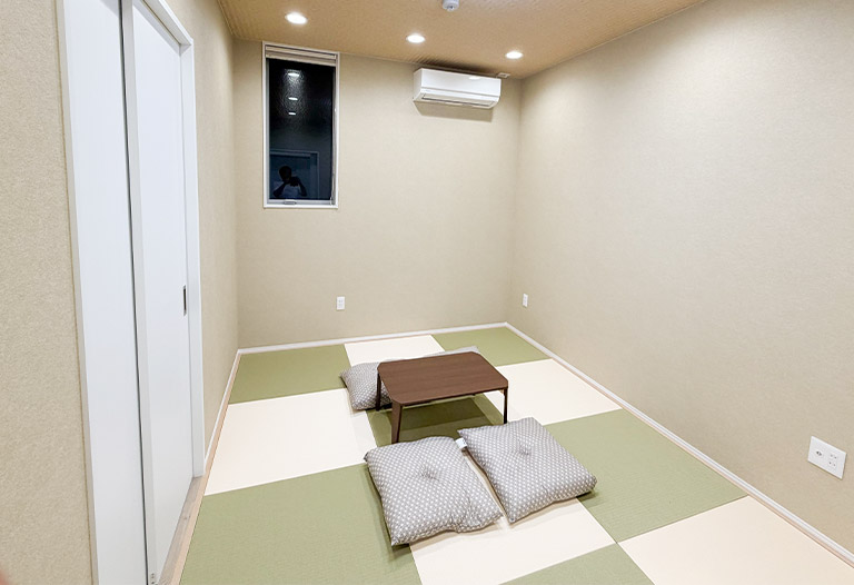 大阪で葬儀・葬式・家族葬をお探しなら家族葬 メモリーハウス 堺市駅前の式場ギャラリー