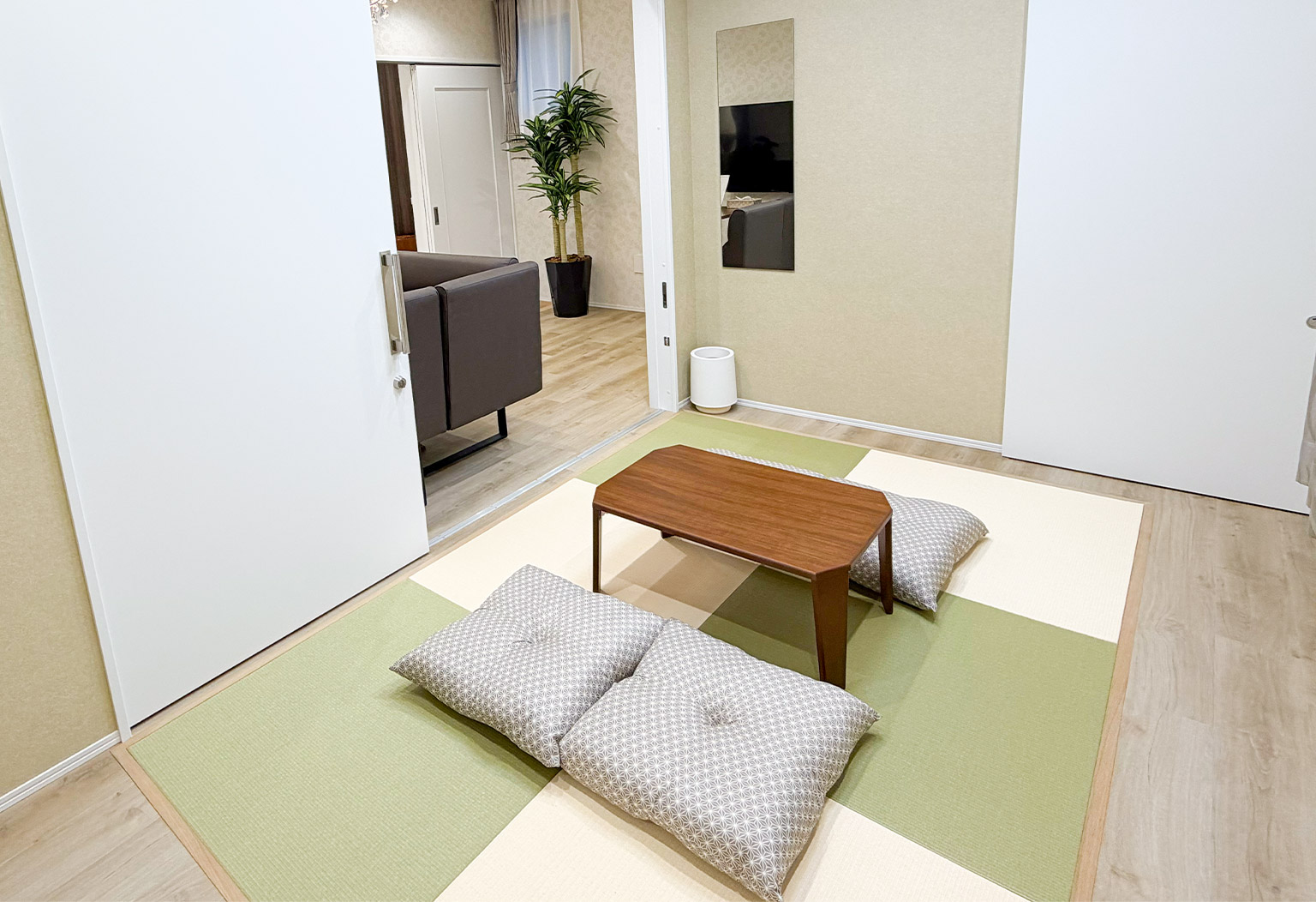 大阪で葬儀・葬式・家族葬をお探しなら家族葬 メモリーハウス 堺新家町の式場ギャラリー