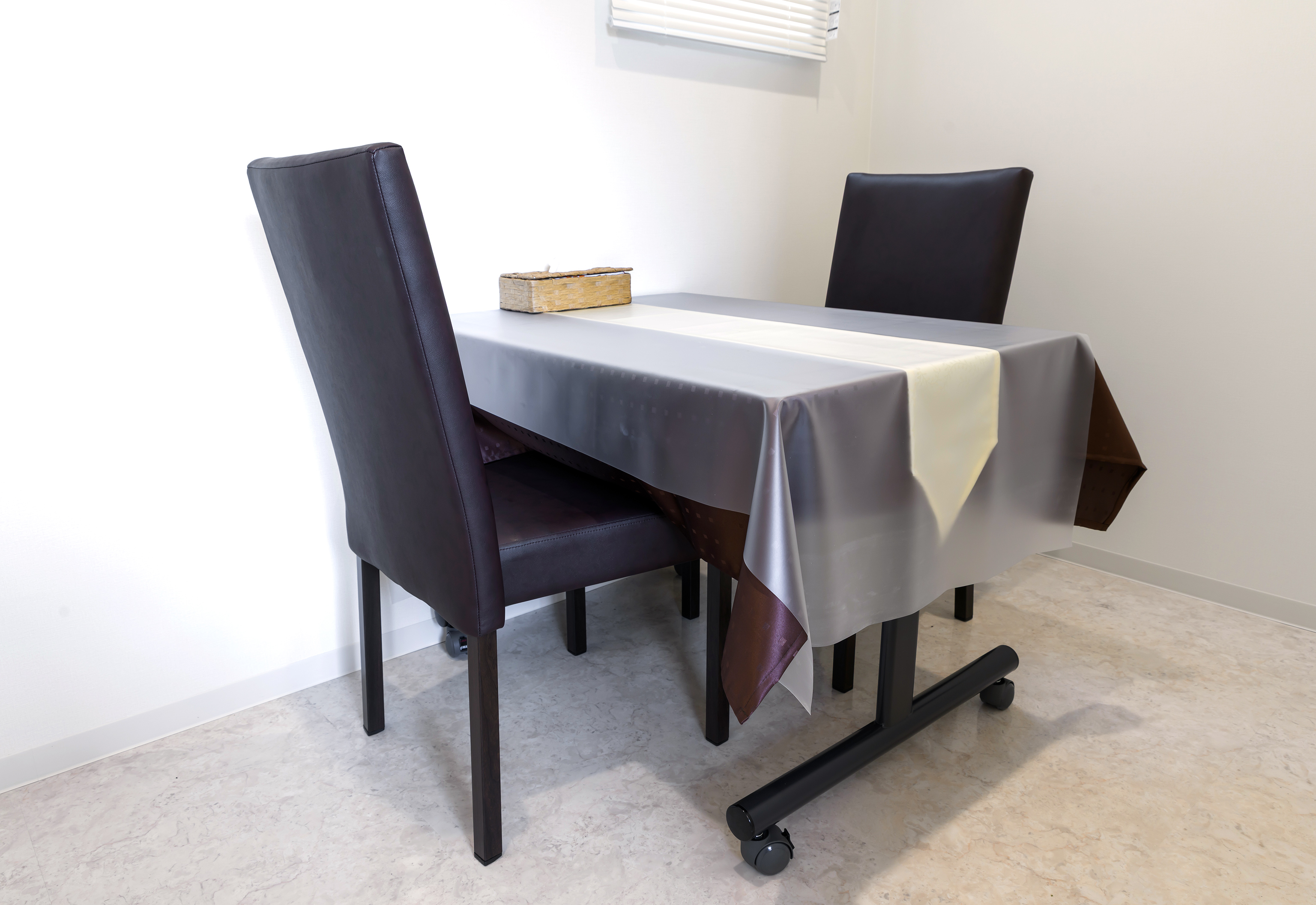 草加長栄の内観写真