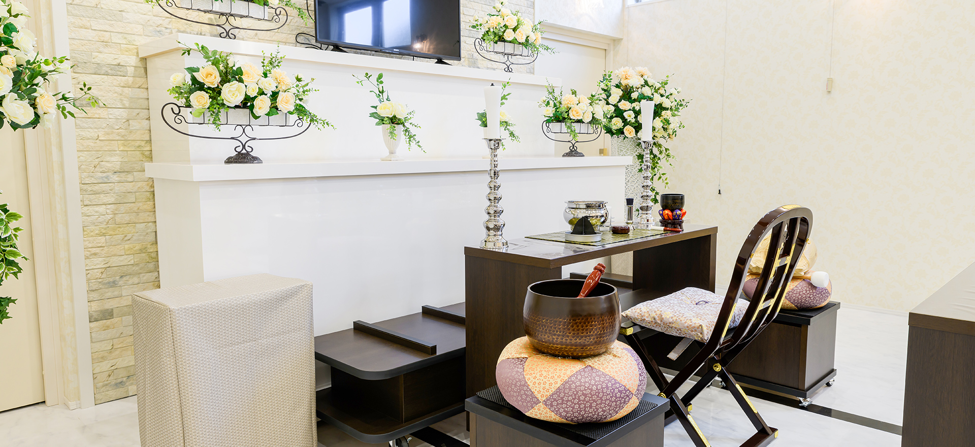 行徳駅前の内観写真