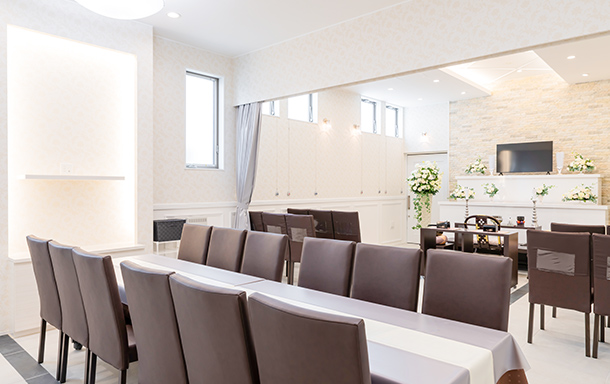 平塚八幡の内観写真