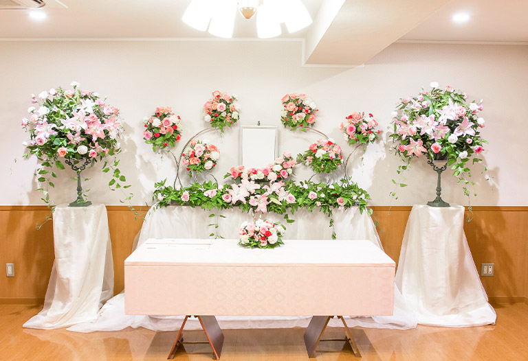 ラステル新横浜ホールの外観