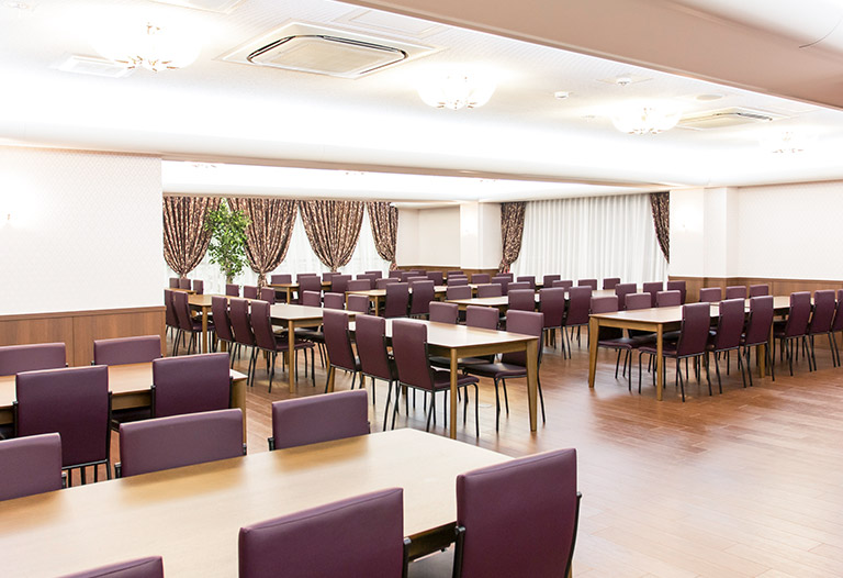 ラステル新横浜ホールの外観