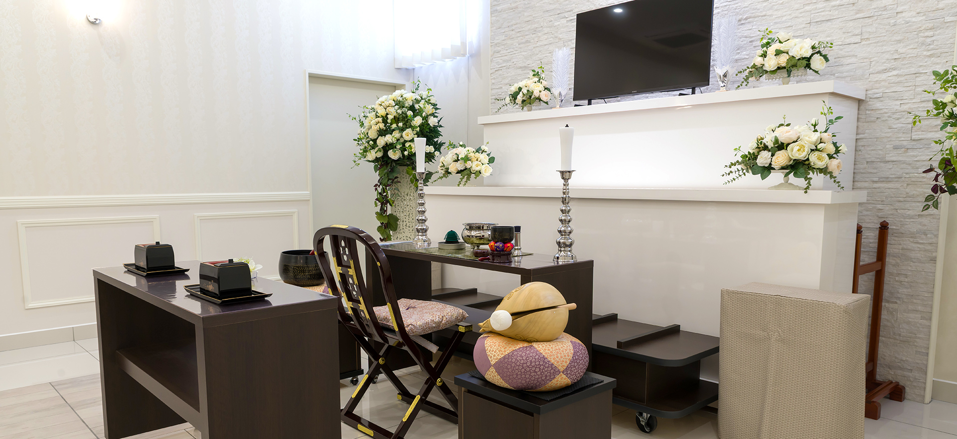 船橋前原駅前の内観写真