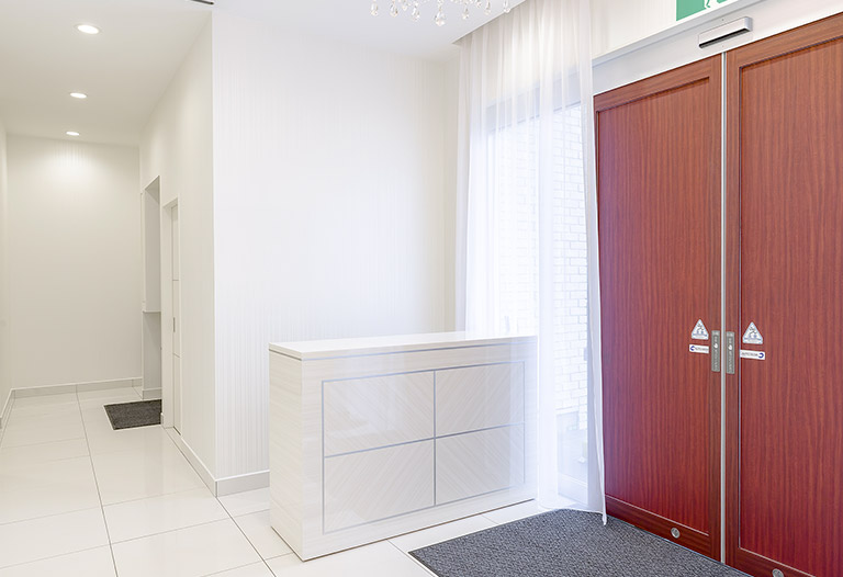 船橋前原駅前ホールの外観