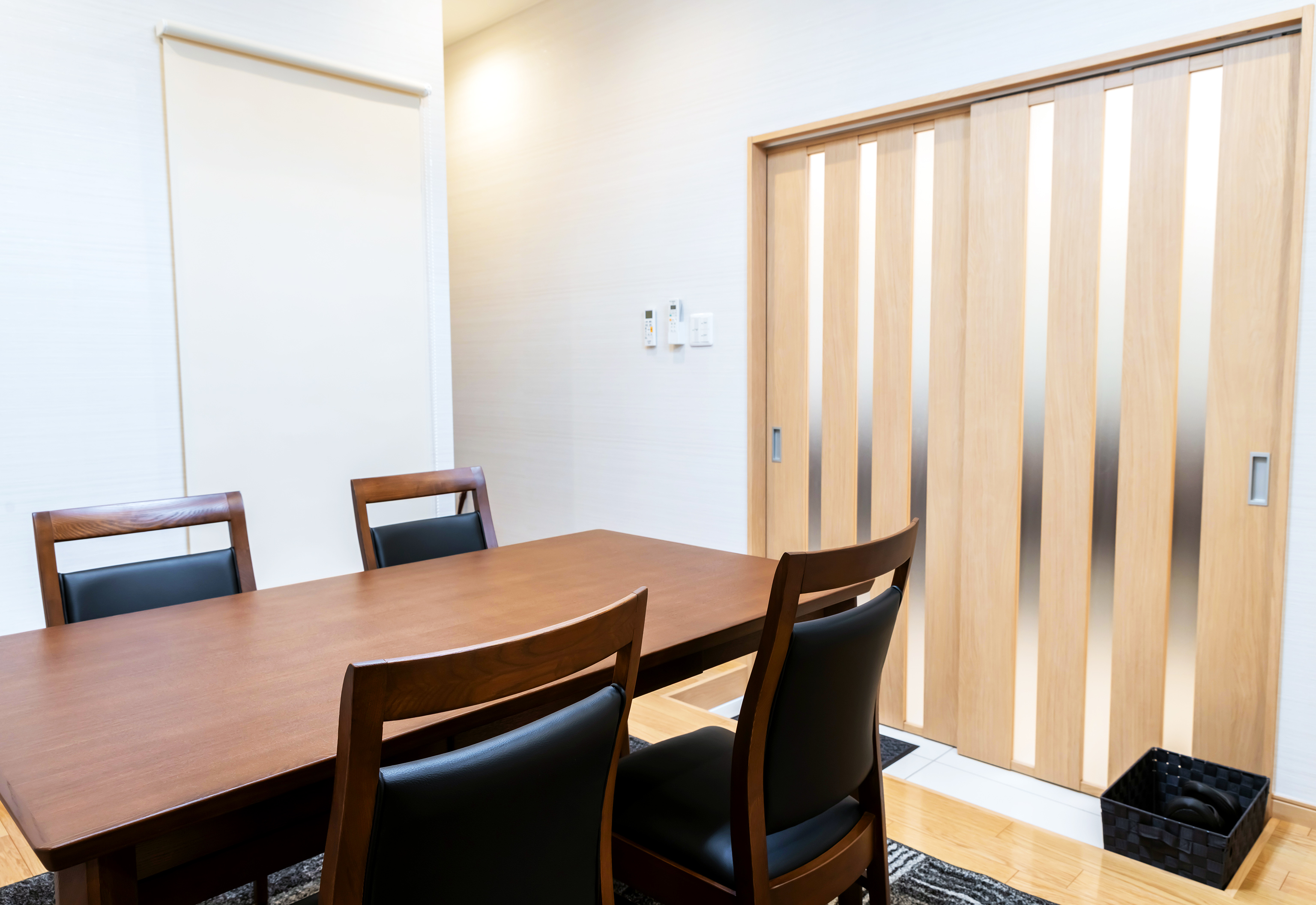 市川大洲の内観写真