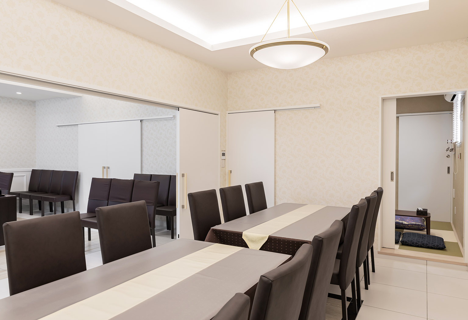 草加八幡ホールの式場ギャラリー