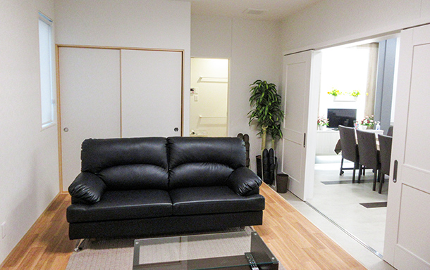 石巻 湊鹿妻の内観写真