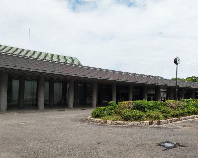 大阪で葬儀・葬式・家族葬をお探しなら家族葬 メモリーハウス 和歌山市斎場式場の外観