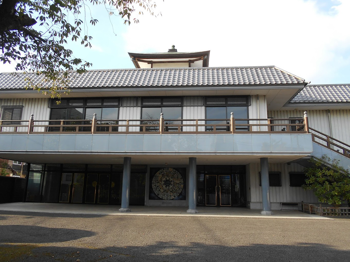 圓融寺示真殿斎場ホール外観