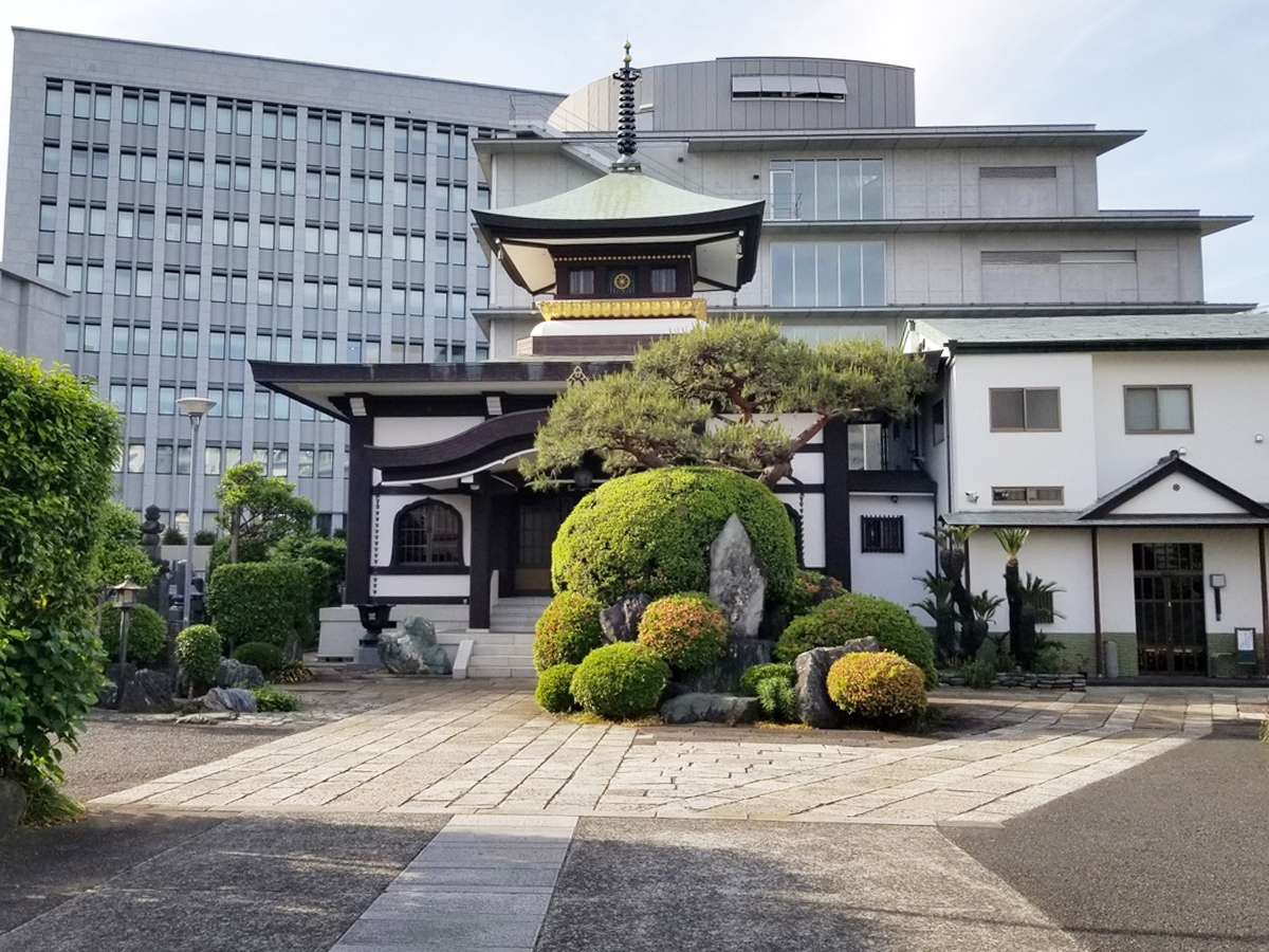 蓮久寺斎場ホール外観