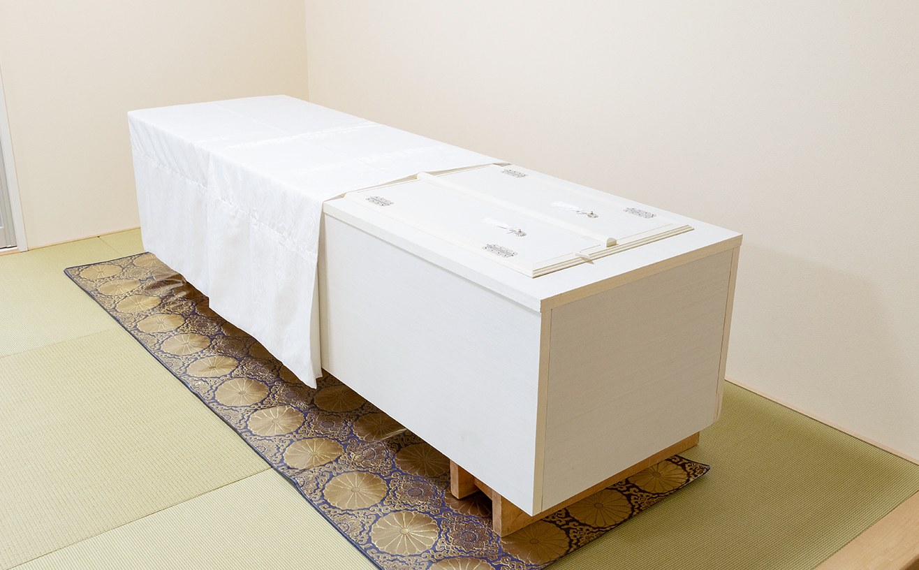 大阪で葬儀・葬式・家族葬をお探しなら家族葬 メモリーハウス 直葬プラン 77,000円