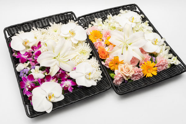 小さな森の家 供花一覧