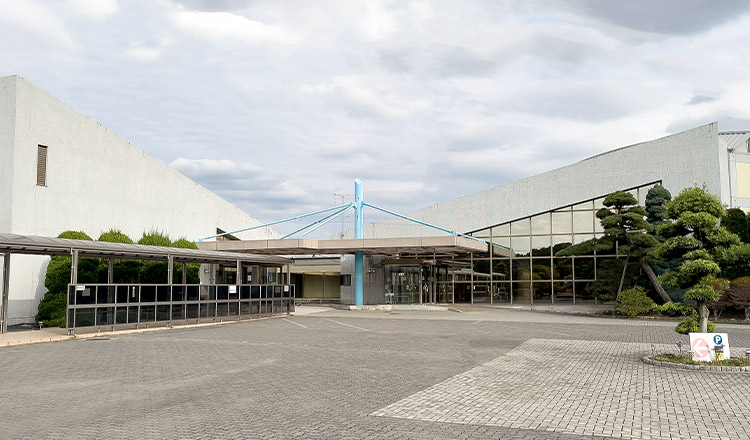 三郷市斎場の外観画像